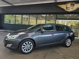 Opel Astra J Sports Tourer 1.7 CDTI 150 Jahre-Opel - Opel Astra: 150 Cdti