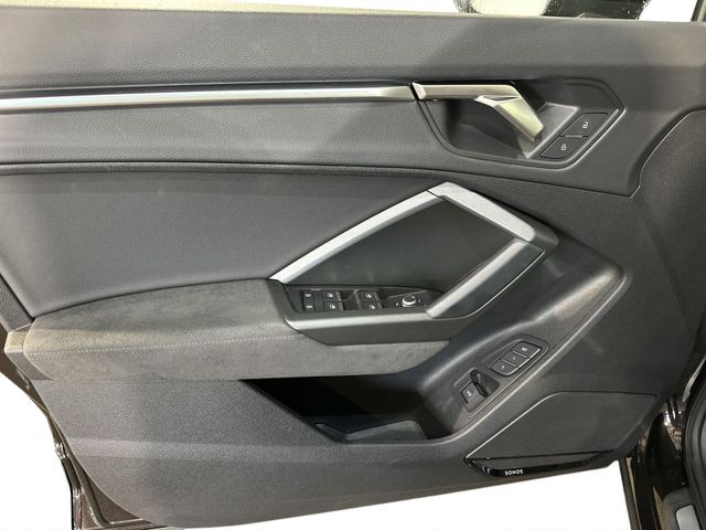 RSQ3 2.5 TFSI QUATT 280K/MH MATRIX+AHK+PANO+VCP
