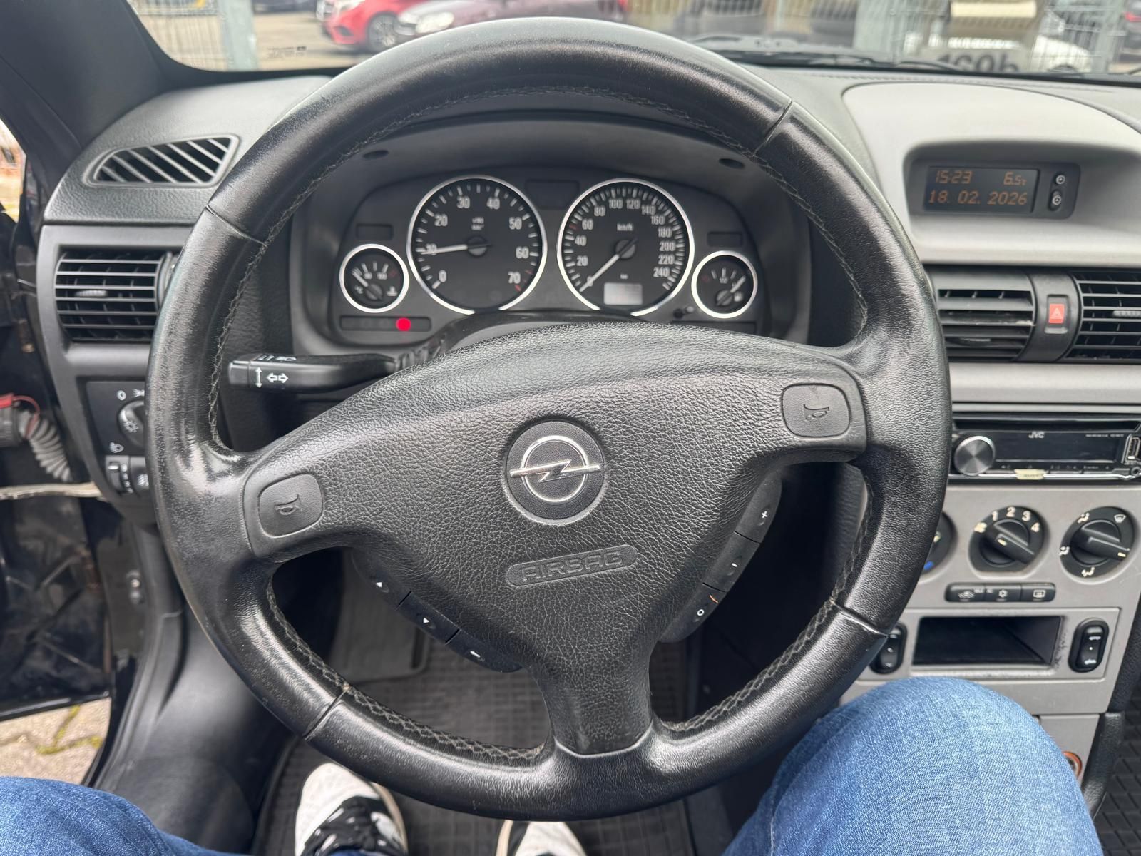 Fahrzeugabbildung Opel Astra Cabrio 1.6 TWINPORT Bertone