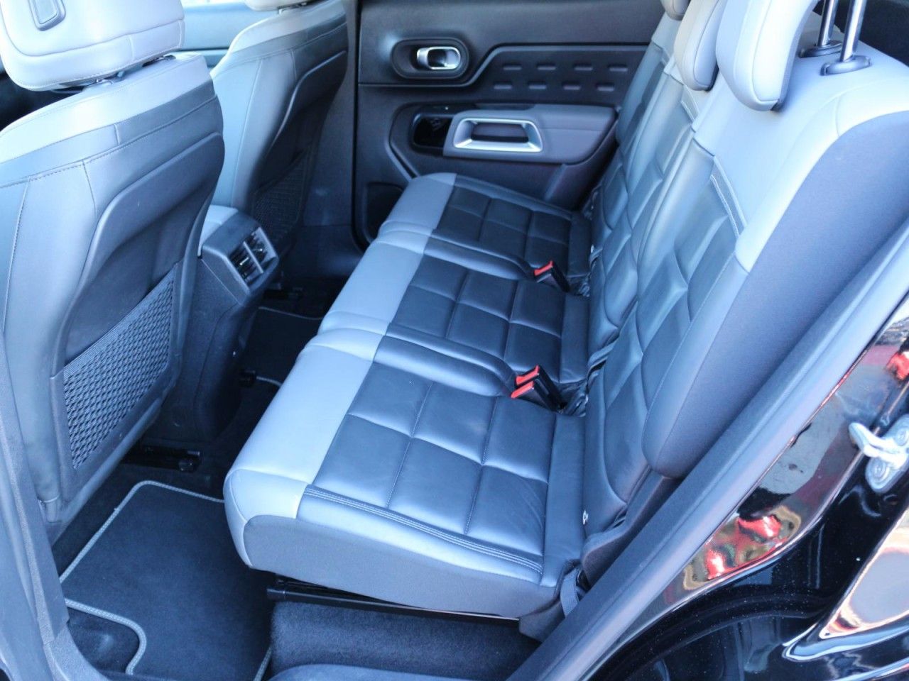 Fahrzeugabbildung Citroën C5 Aircross Shine Pack Hybrid