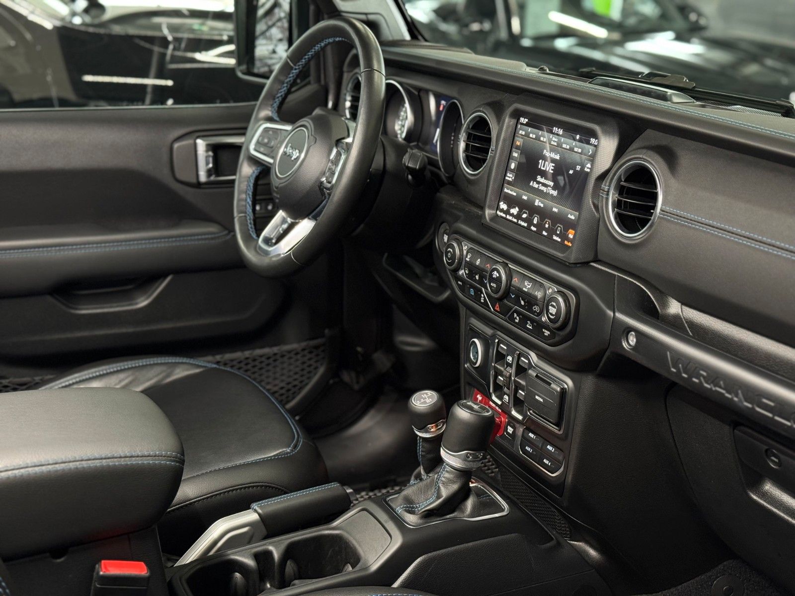 Fahrzeugabbildung Jeep Wrangler Unlimited 2.0 4xe Rubicon "DUAL-TOP"