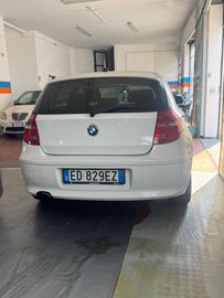 BMW 118 - 6