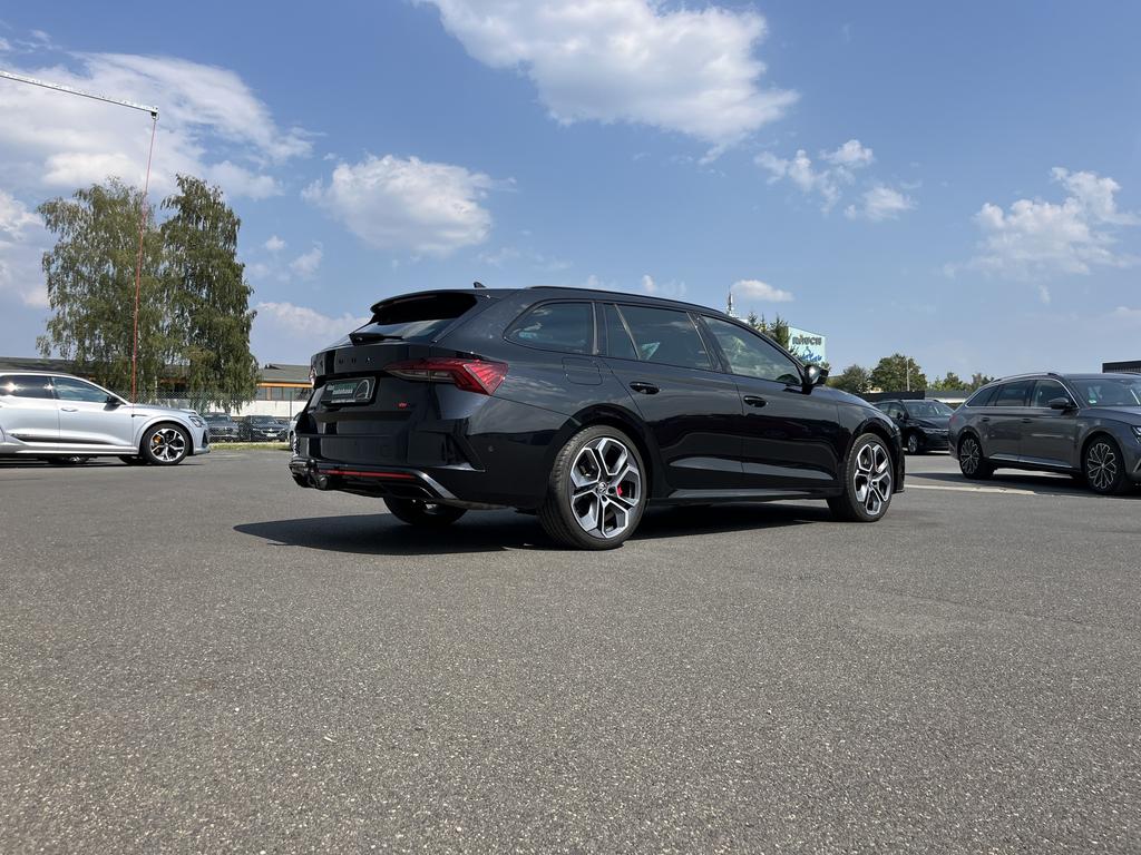 Skoda Octavia 2023 г. Чёрный, пробег 38099 км