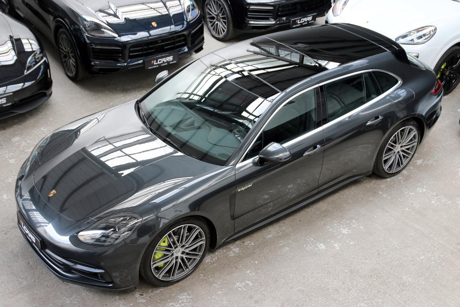 Porsche Panamera Sport Turismo 4 E-Hybrid InnoDrive 360°
