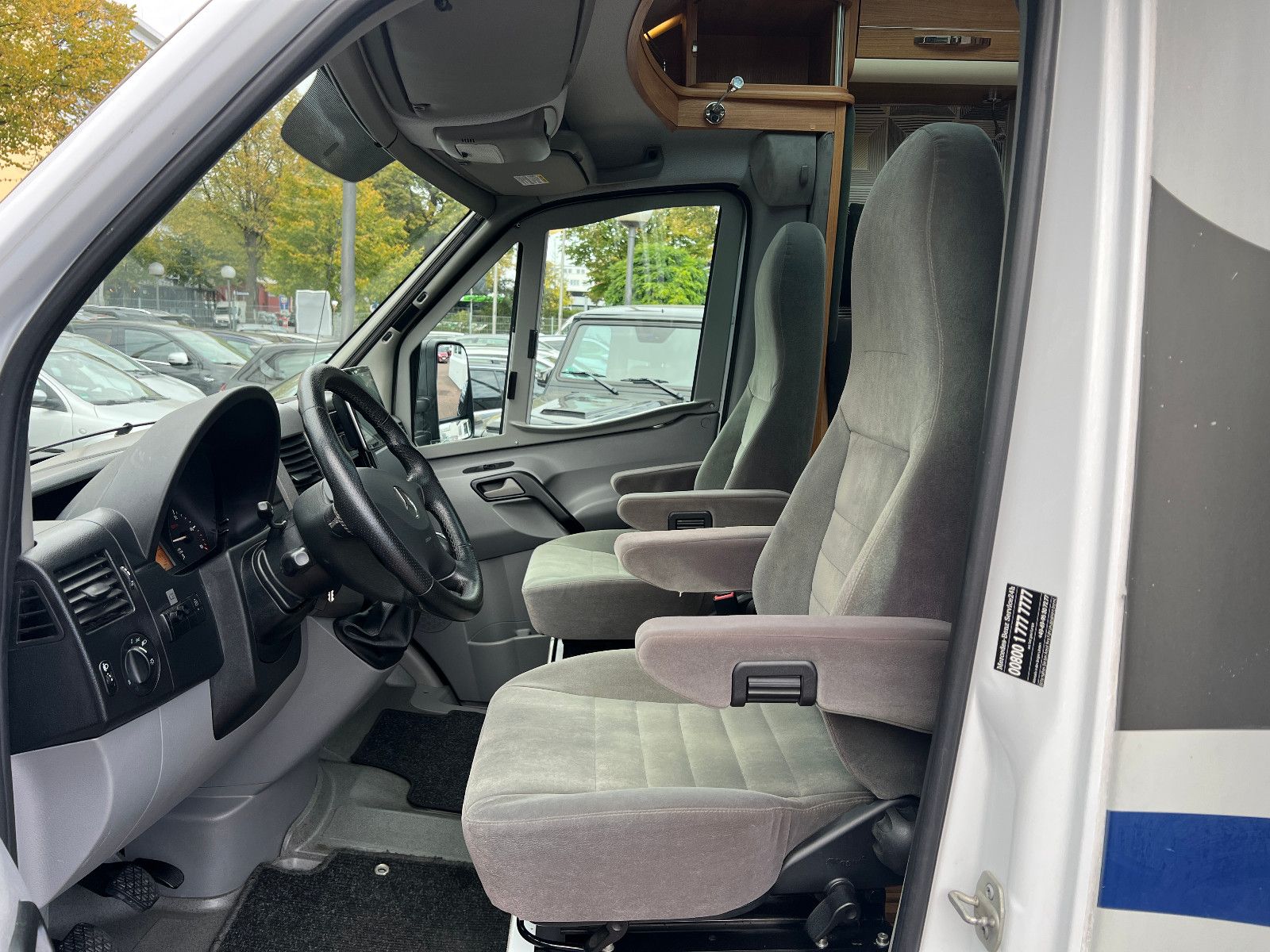 Fahrzeugabbildung Frankia T 6400 BD CompactClass MB Sprinter 316 CDI MAXI