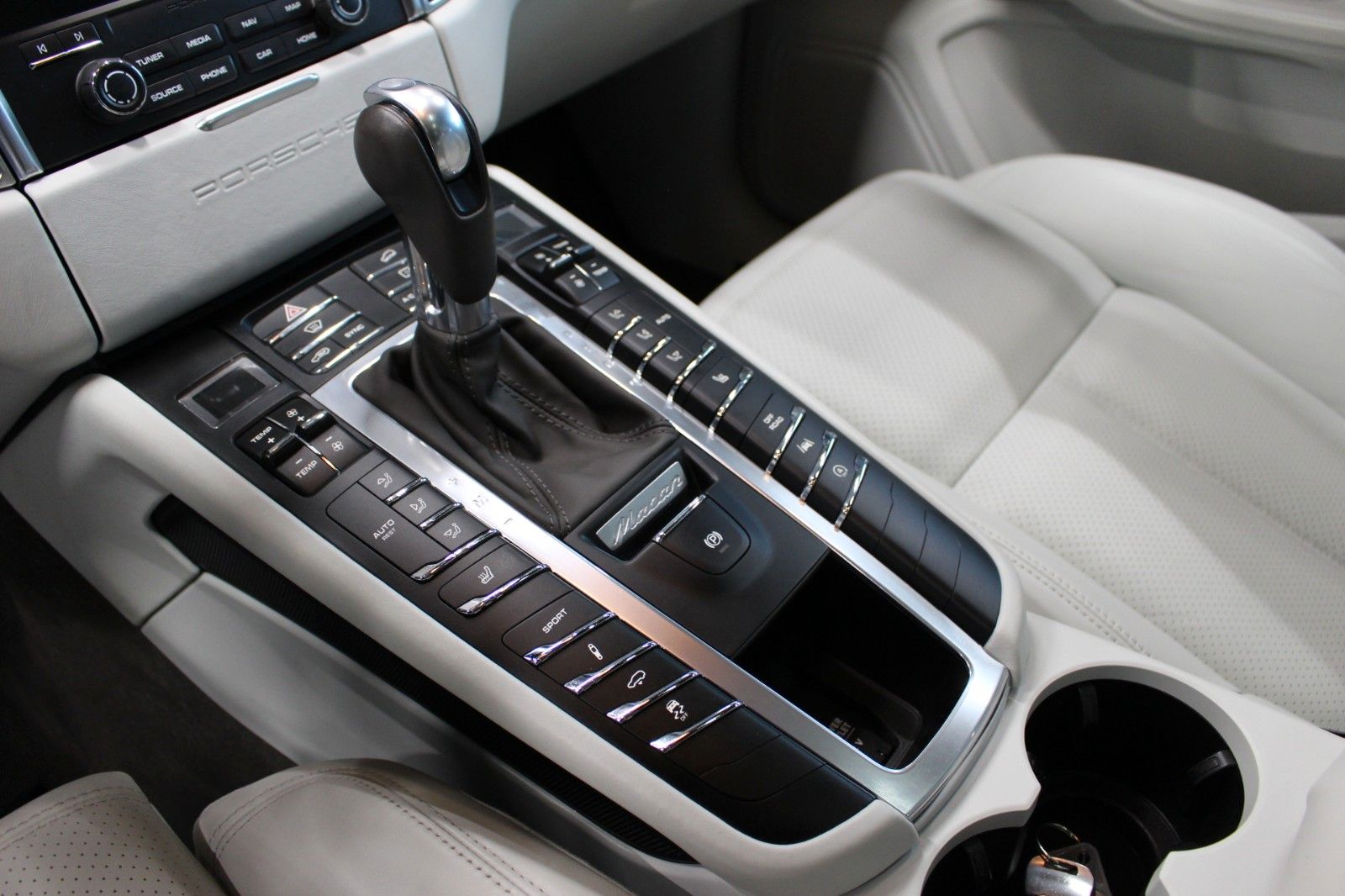 Fahrzeugabbildung Porsche Macan S *Kamera*PNRM*2.Hand