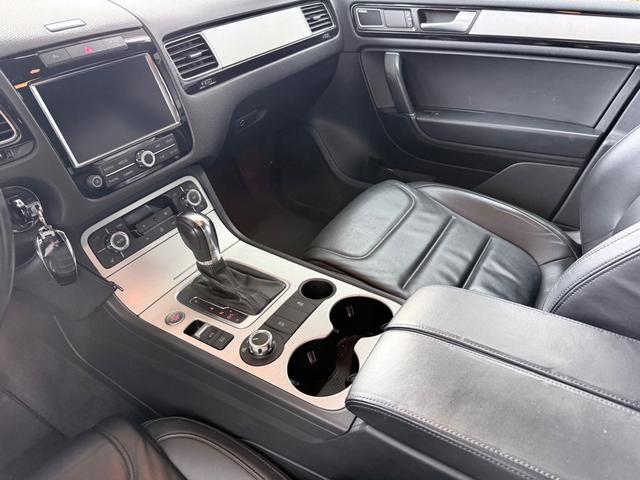 Volkswagen Touareg V6 TDI 245ch - 2ème main - Révision récente - Freins & pneus neufs - Attelage