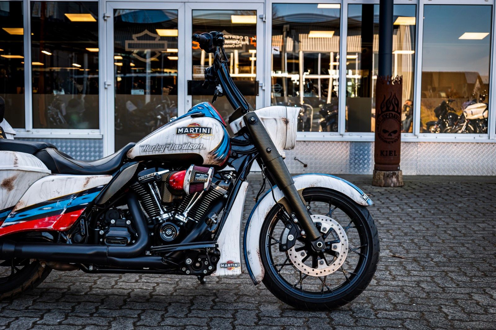 Fahrzeugabbildung Harley-Davidson ROAD KING SPECIAL 114 FLHRXS - MARTINI-RACING