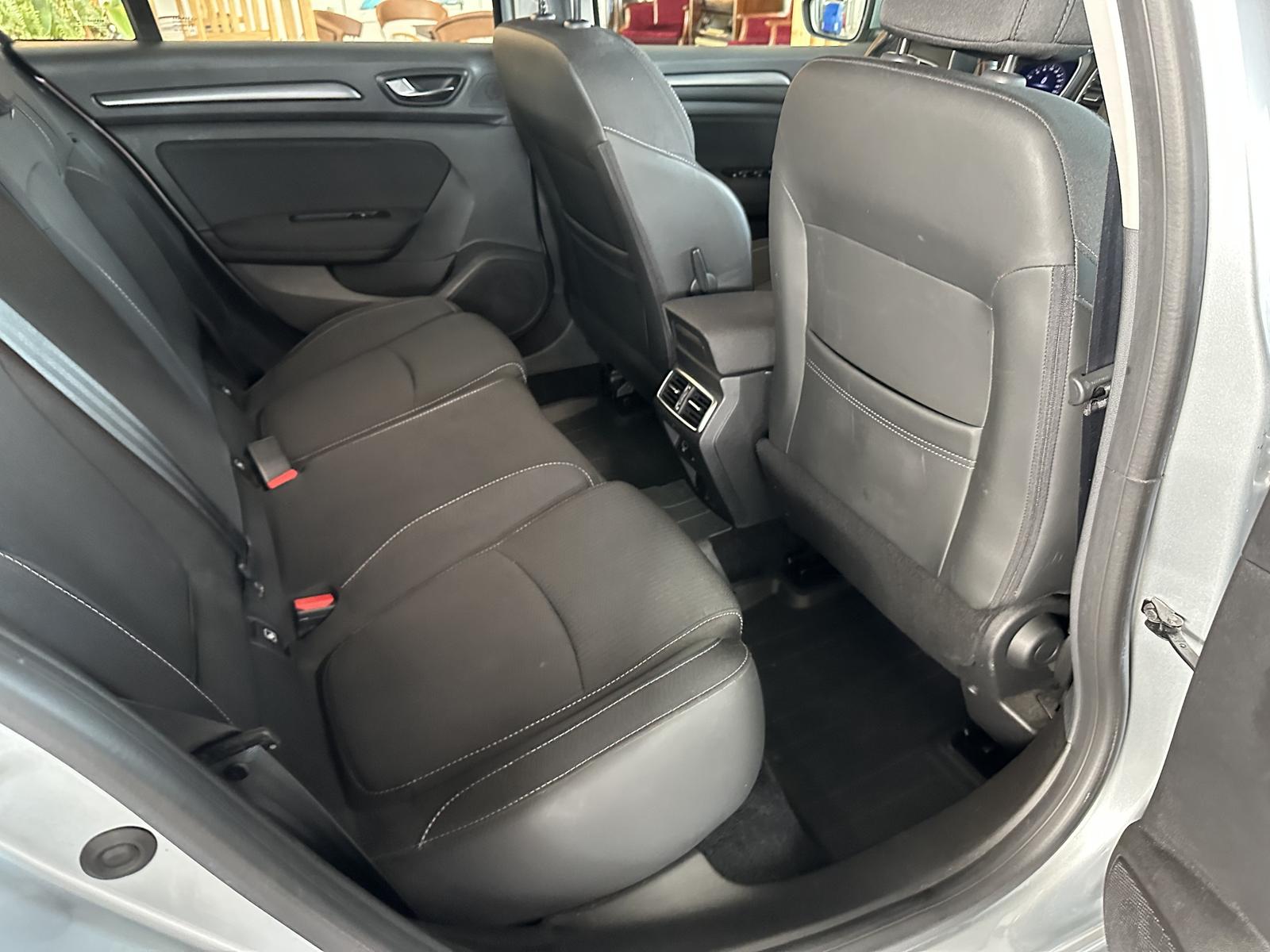 Renault Megane Business Navi Tempomawt LED SHZ PDC