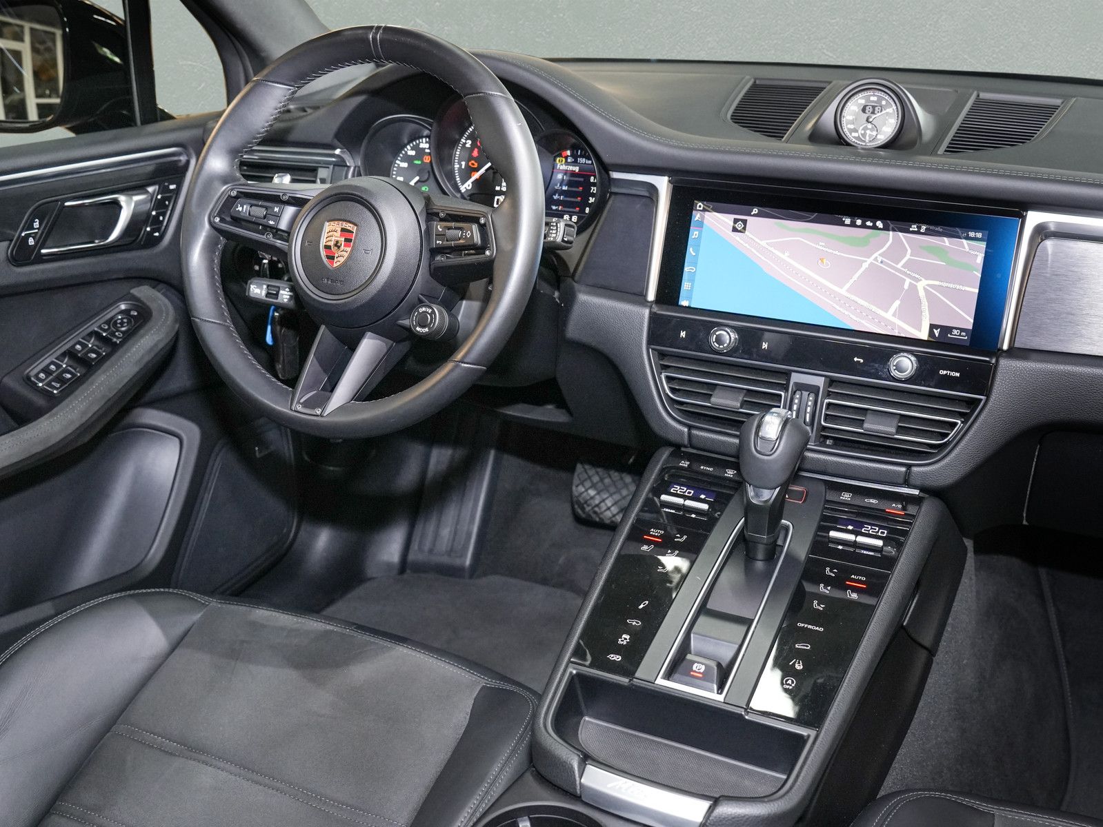 Fahrzeugabbildung Porsche Macan GTS - Luft|ACC|Pano|21"|Bose|Kam|SportChro