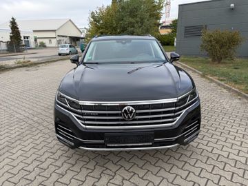 Volkswagen Touareg - 2