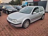 Volkswagen Golf 1.4 * SCHIEBEDACH*ALU*WENIG KM* - Volkswagen Golf aus 2000: Golf4