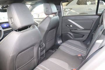 Fotografie des Opel Astra 1.2 Turbo GS Navi Tech-Paket