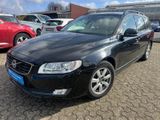 Volvo V70 Kombi Linje Svart Unfallschaden - Volvo V70 mit Diesel-Antrieb: Leder, Navigationssystem, Kombi