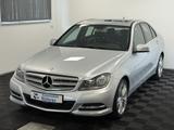 Mercedes-Benz C 180 CGI BlueEff. Avantgarde Aut. Schiebedach - Mercedes-Benz C 180 aus 2012: Limousine
