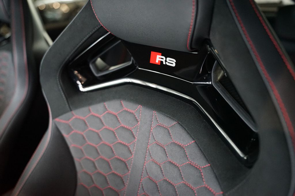 AUDI RS3 Sportback | Panoramic Roof | Bucket Seats | Carbon Fiber AUDI RS3 Sportback | Panoramic Roof | Bucket Seats | Carbon Fiber