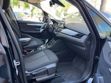BMW 218 Gran Tourer - 11