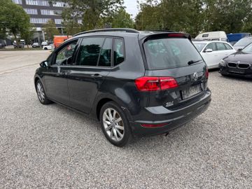 Volkswagen Golf - 10