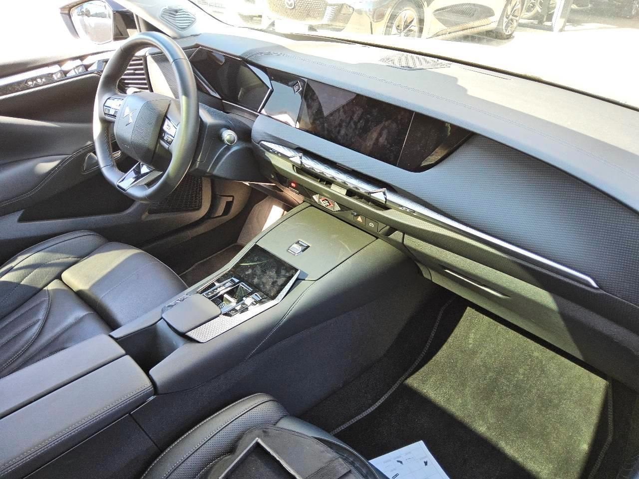 Fahrzeugabbildung DS Automobiles DS4 PureTech 130 EAT8 Rivoli Automatik Focal