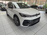 Volkswagen Tiguan  4Motion R-Line LED/AHK/PANO/ACC/UVM. - Volkswagen Tiguan: R