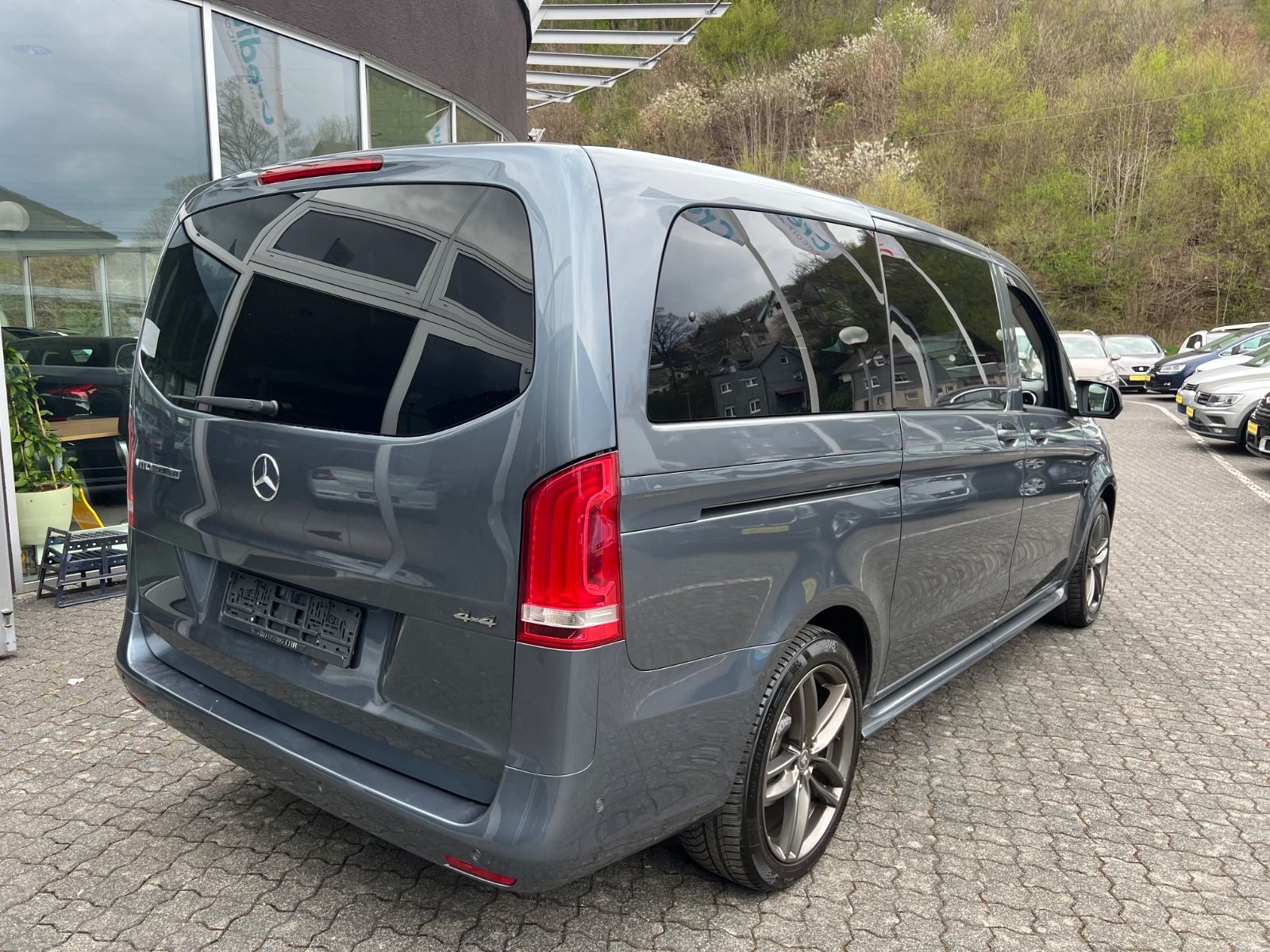 Fahrzeugabbildung Mercedes-Benz Vito Mixto 114/116 CDI, 119 CDI/BT 4MATIC lang
