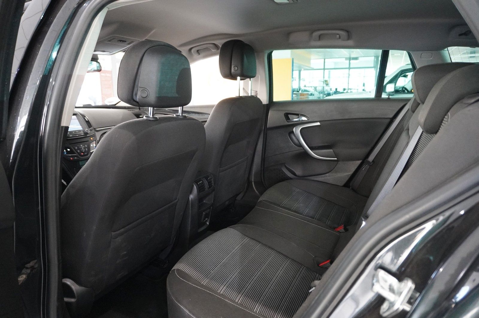 Fahrzeugabbildung Opel Insignia CT 2.0D 4X4 NAVI/LED/KAMERA/SPORT/AHK