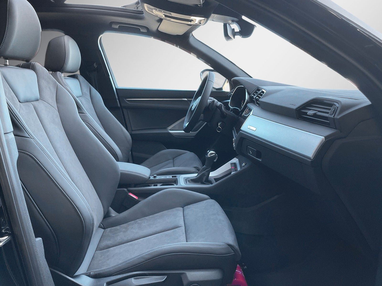 Fahrzeugabbildung Audi Q3 S-Line*Pano*AHK*Kamera*LED*Virt.Cockp*Spurass