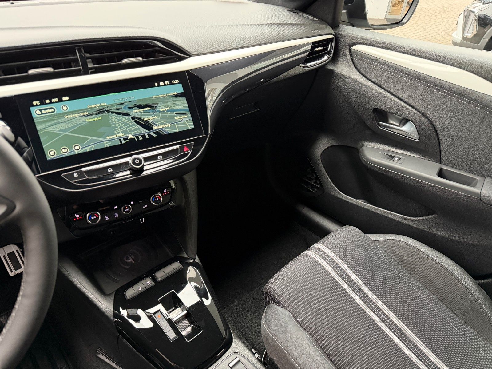 Fahrzeugabbildung Opel Corsa-e Facelift GS Elektro 156PS 51kWh!