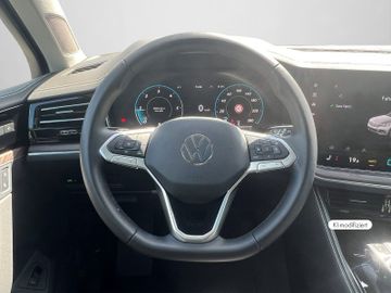 Volkswagen Touareg - 9