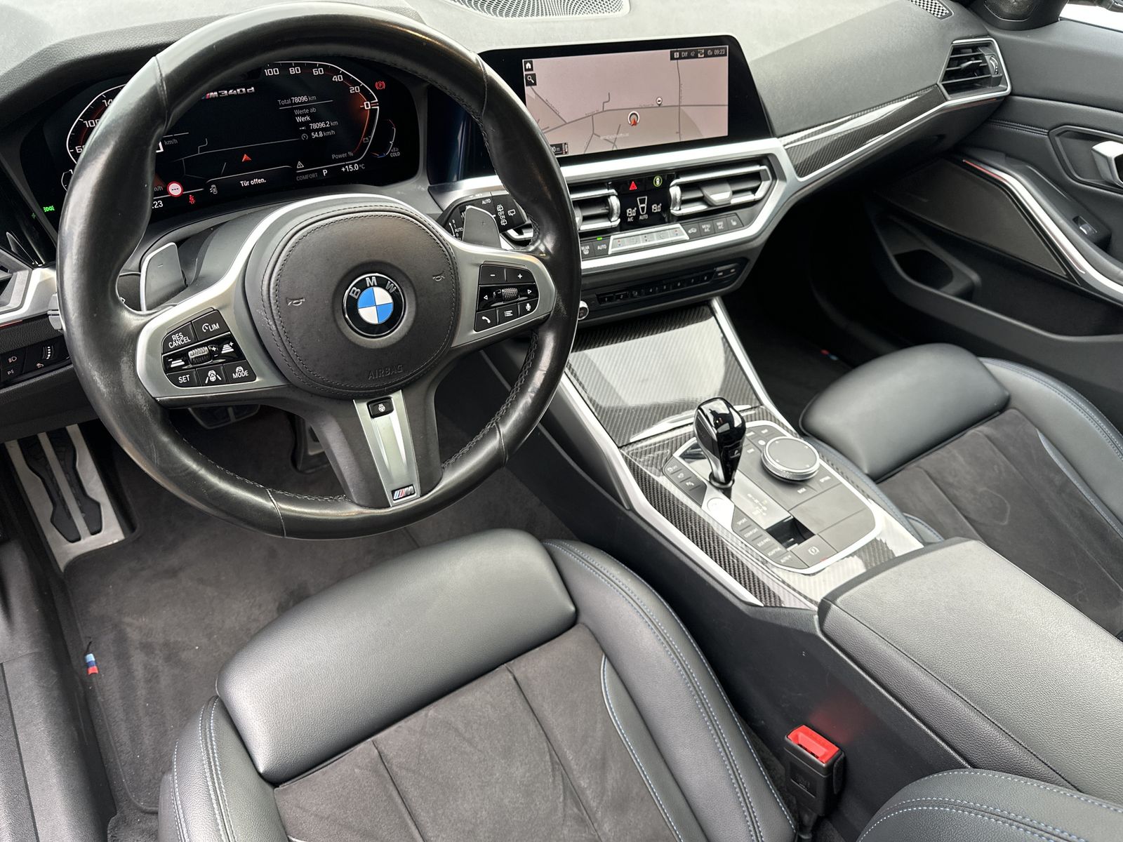 Fahrzeugabbildung BMW M340d Touring xDrive NAV+LASER+AHK+HUD+PANO+360°