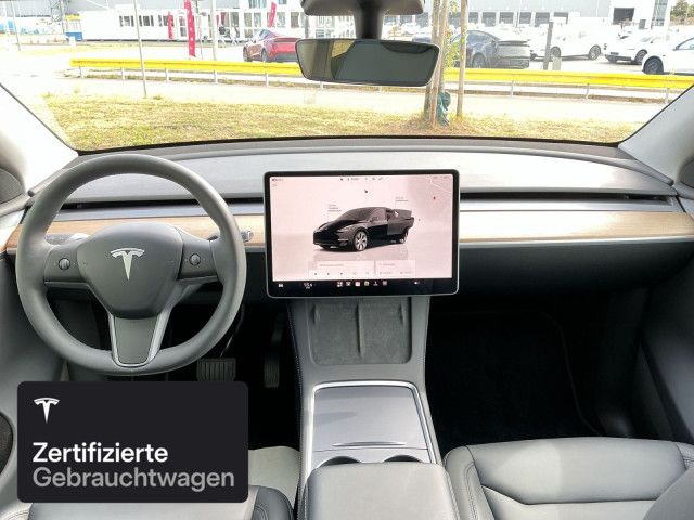 Tesla Model Y Long Range AWD foto 6