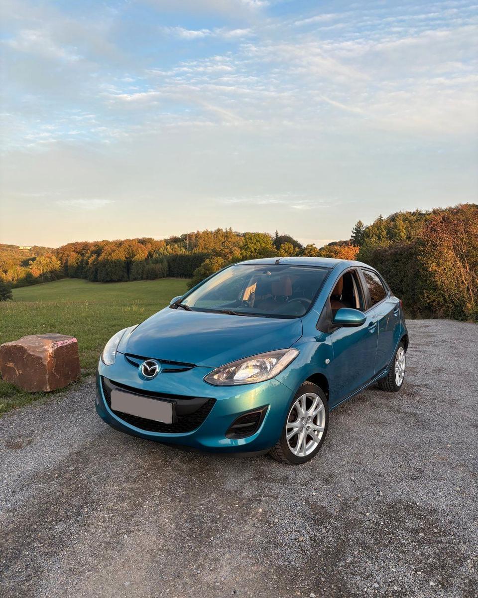 Mazda 2