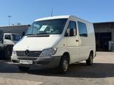 Mercedes-Benz Sprinter Kasten 211 CDI, Klima, 4x2, Blatt-Blatt - gebrauchte Mercedes-Benz Sprinter aus dem Jahr 2002