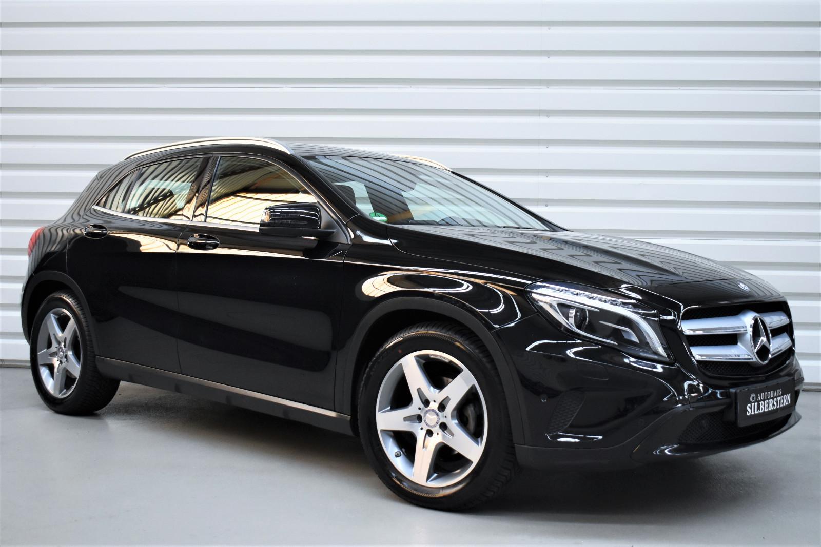 Mercedes-Benz GLA 220 CDI Urban+Bi-Xenon+Automatik+Navi+Kosmos
