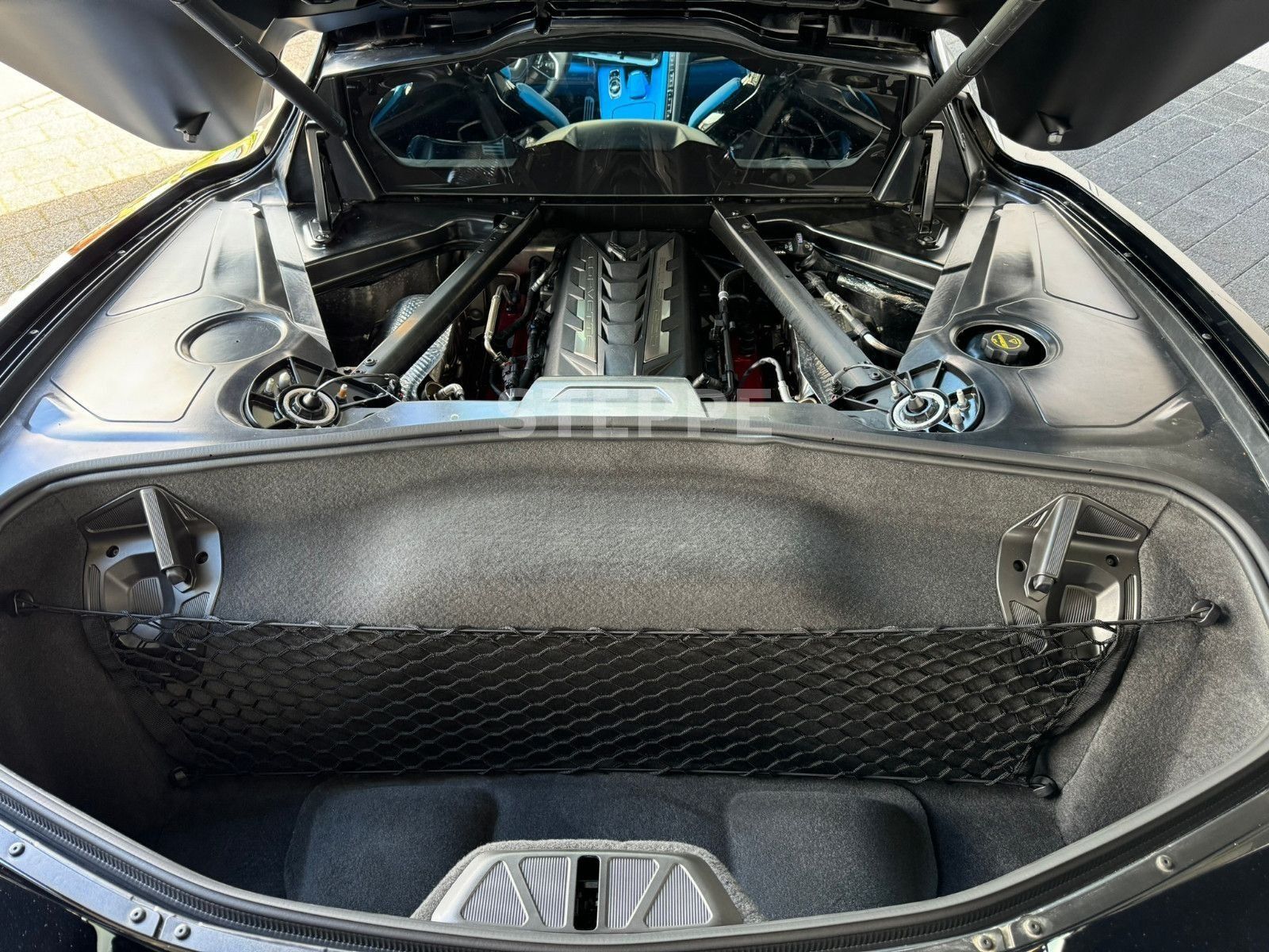 Corvette C8 Stingray Coupe 6,2 V8 3LT Europamodell STEPPE