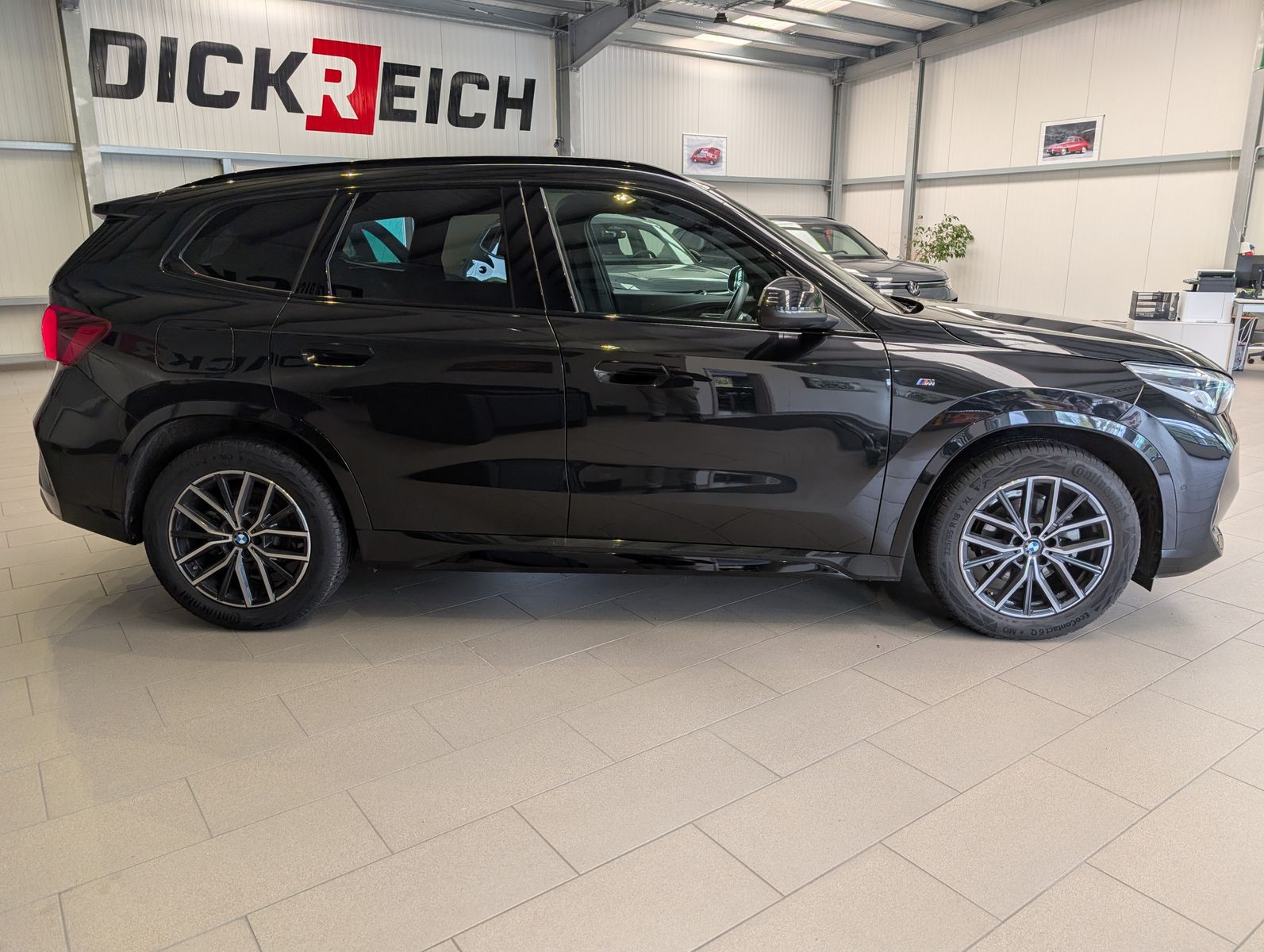 Fahrzeugabbildung BMW X1 18 d M-Sport Pano Premium-Travel-Paket AHK