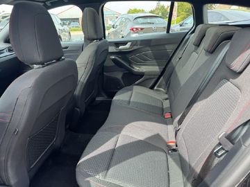 Ford Focus Turnier 1.5 ST-Line PanoKamera