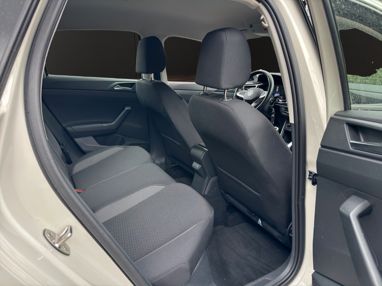 Fahrzeugabbildung Volkswagen Taigo Life Klima/1Hand/LM Felgen /Parktronik