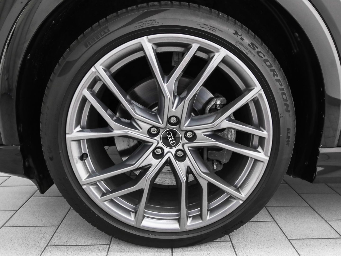 Audi Q4 e-tron 45 quattro S line AHK Navi HuD Kamera imagem 3