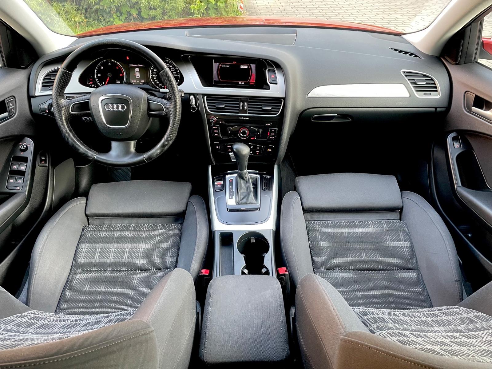Audi A4 3.0 TDI quattro Ambition | 239 ch | BVA | Siège conducteur électrique | Sièges chauffants | Bi-xénon | Attelage amovible | 1re main