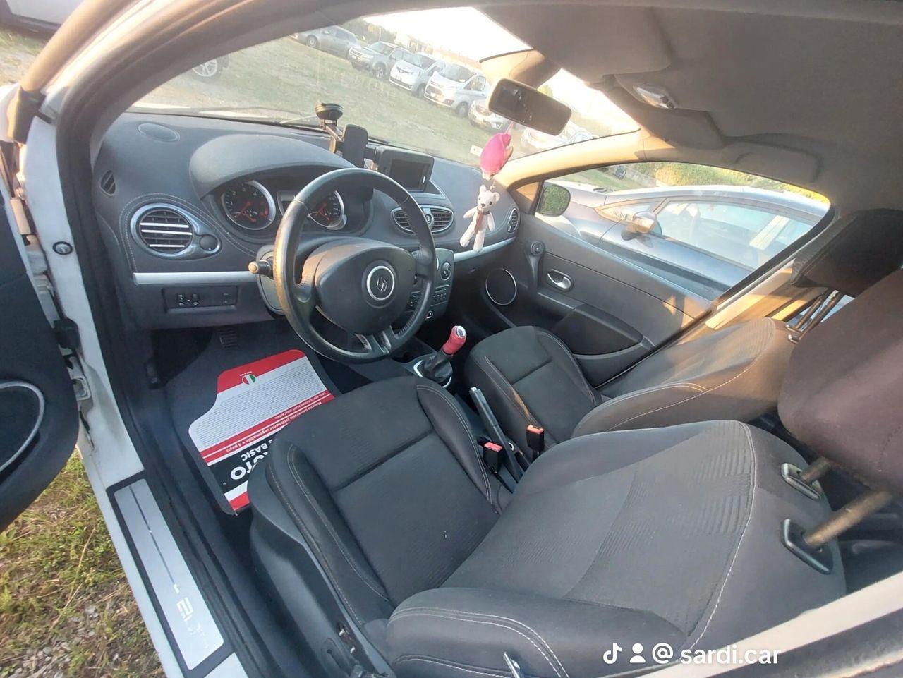 Renault Clio 2011 — photo 9