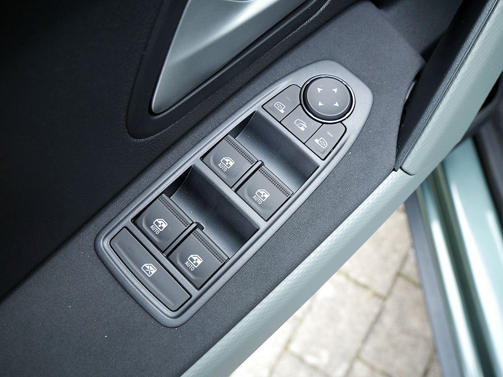 Fahrzeugabbildung Dacia Duster Extreme Mild Hybrid 140