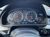 BMW X6 M  - graue BMW X6 M