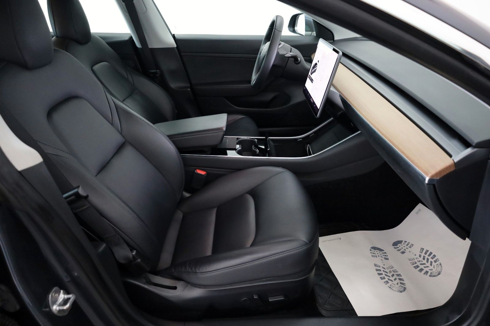 Fahrzeugabbildung Tesla Model 3 Standard Range Plus,Leder,Kamera,SH,Pano