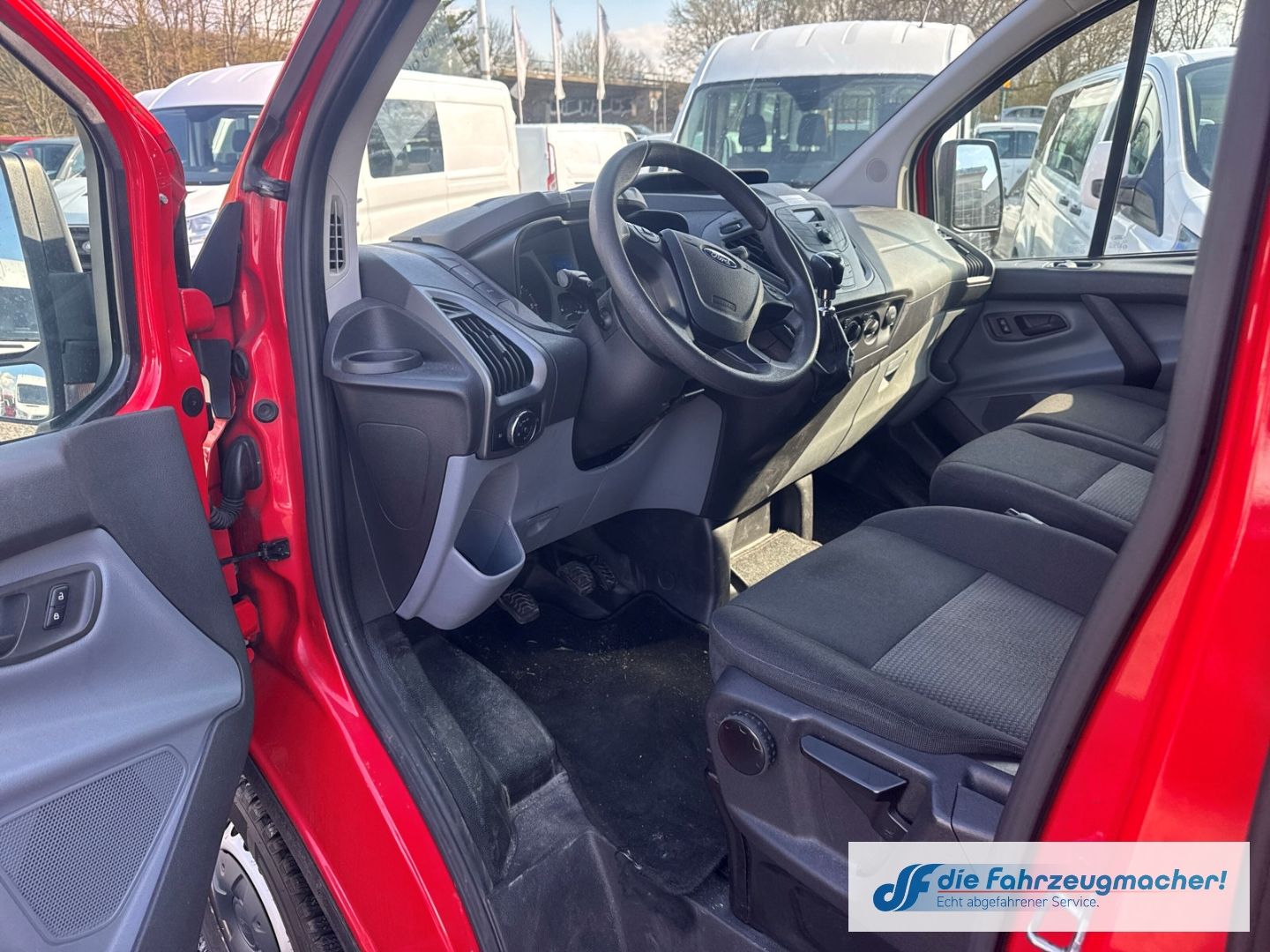 Fahrzeugabbildung Ford Transit Custom Kombi 300 L1 2.2 TDCi *2465