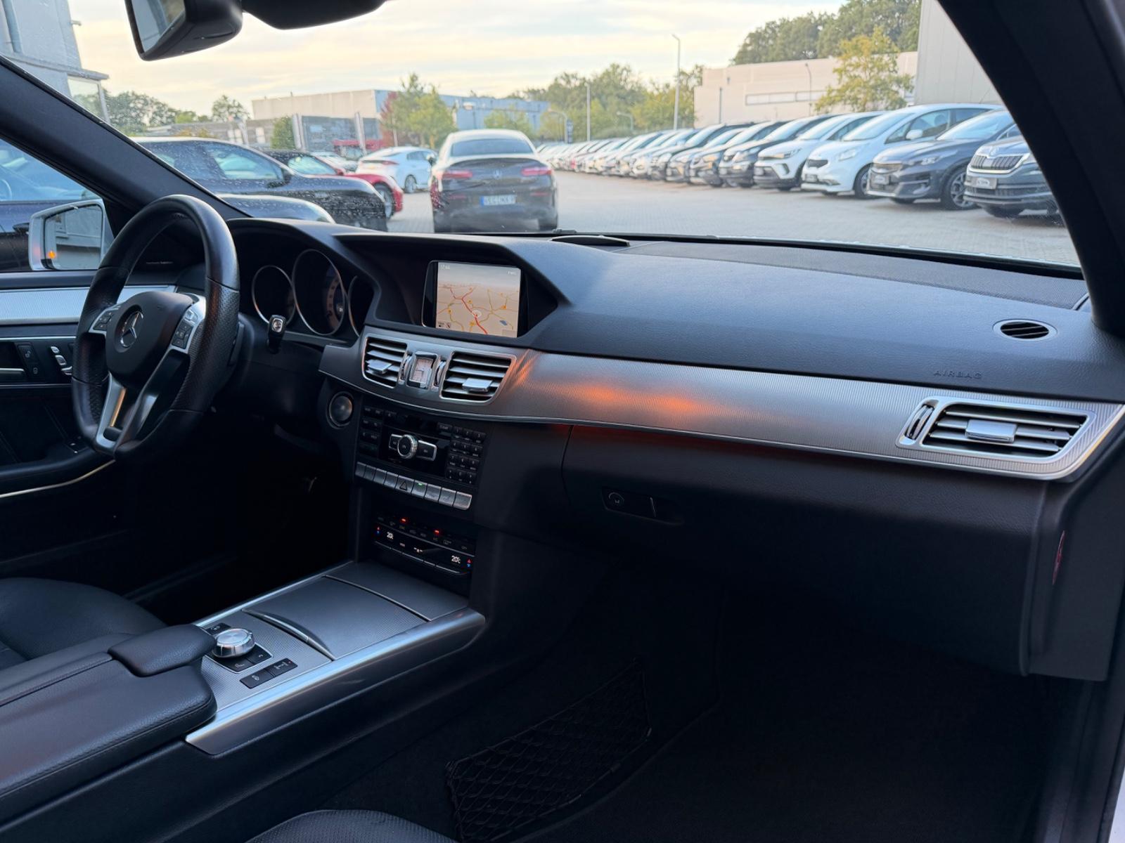 Mercedes-Benz E 500/ AMG LINE/PANO/SHZ/LEDER/MEMORY/LED