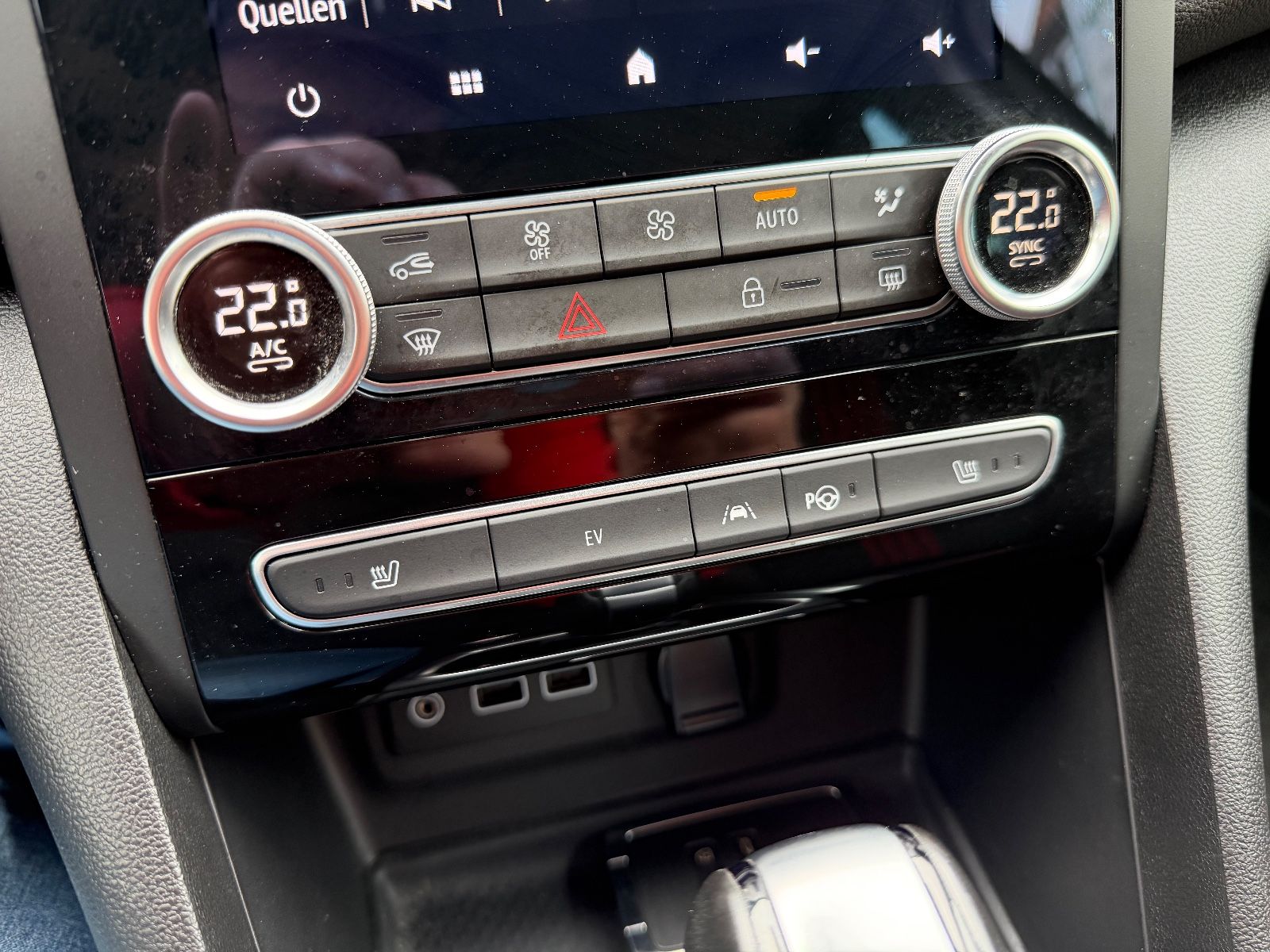 Fahrzeugabbildung Renault Megane IV Grandtour R.S. LINE 1-HD NAVI LED BOSE