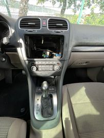 Volkswagen Golf - 6