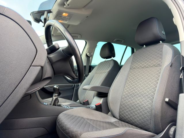 Volkswagen Golf 7  *SHZ*StartStop*LED*BT*MFL*