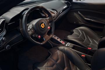 صورة 10 لـ 2016 Ferrari 488 GTB